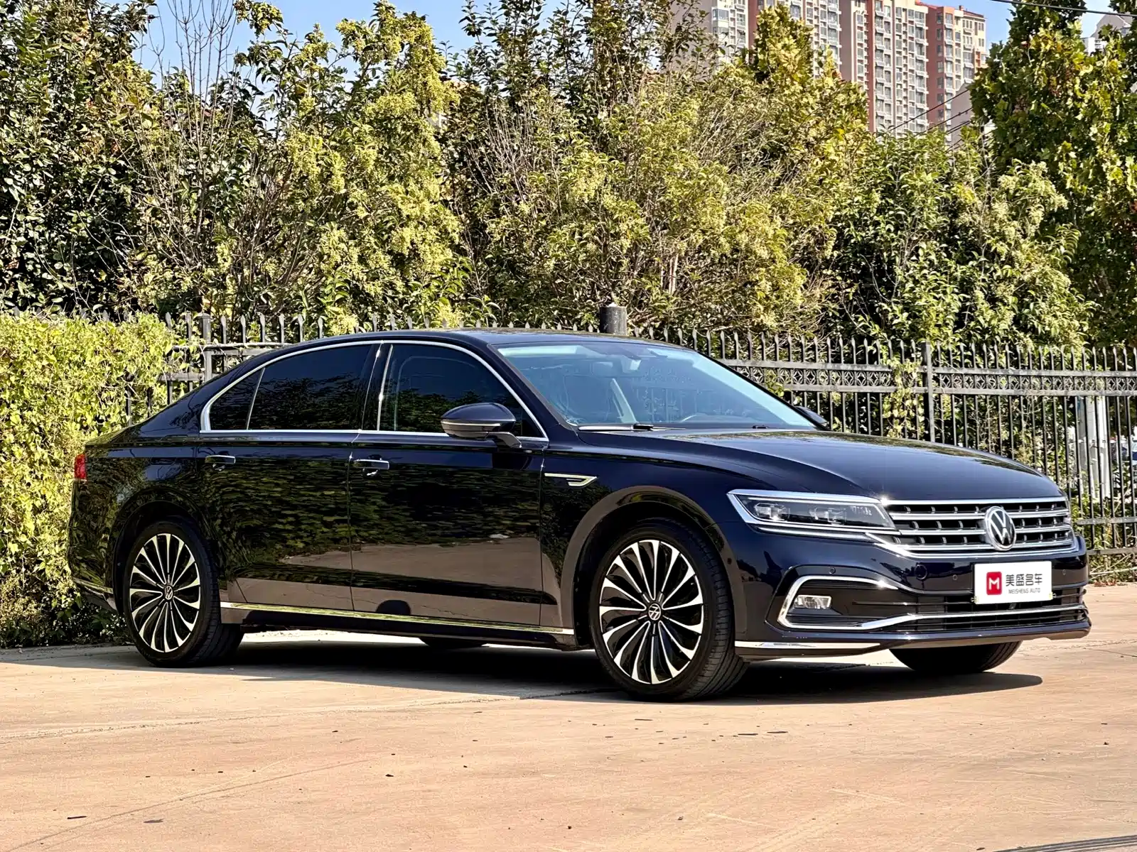 Фото 3 - Volkswagen Phideon