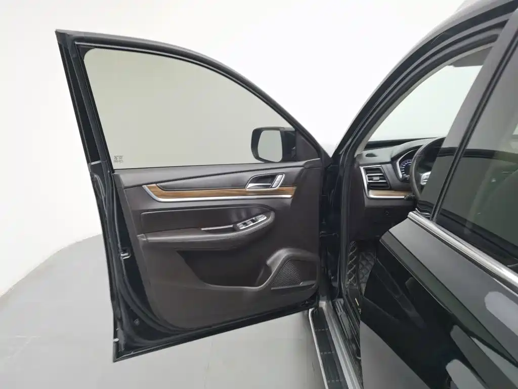 Roewe RX8 2020 2019 30T Intelligent Internet 2WD Flagship Edition