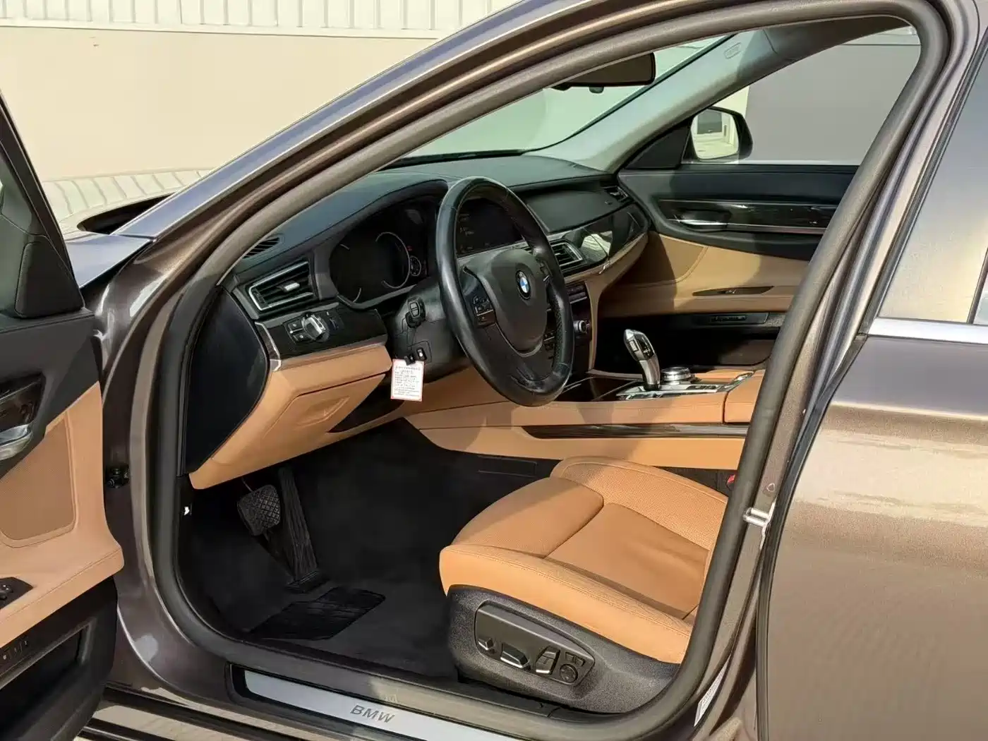 BMW 7 Series 2013 Model 730Li Luxury фото 6