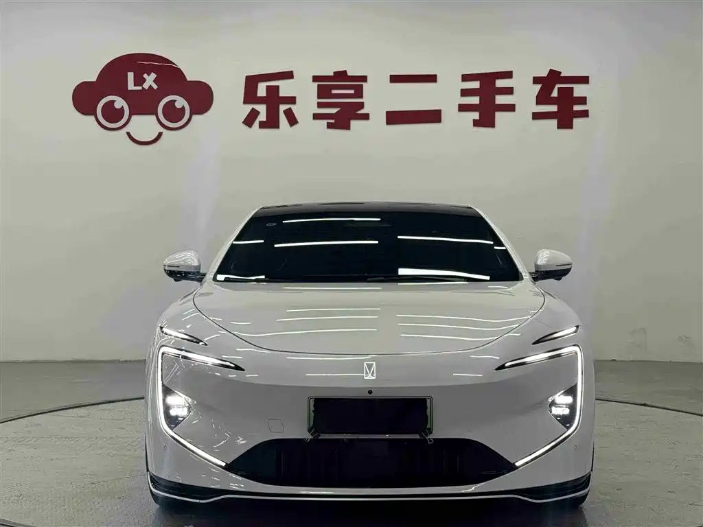Avatr 12 2025 Ultra Pure Electric AWD фото 8