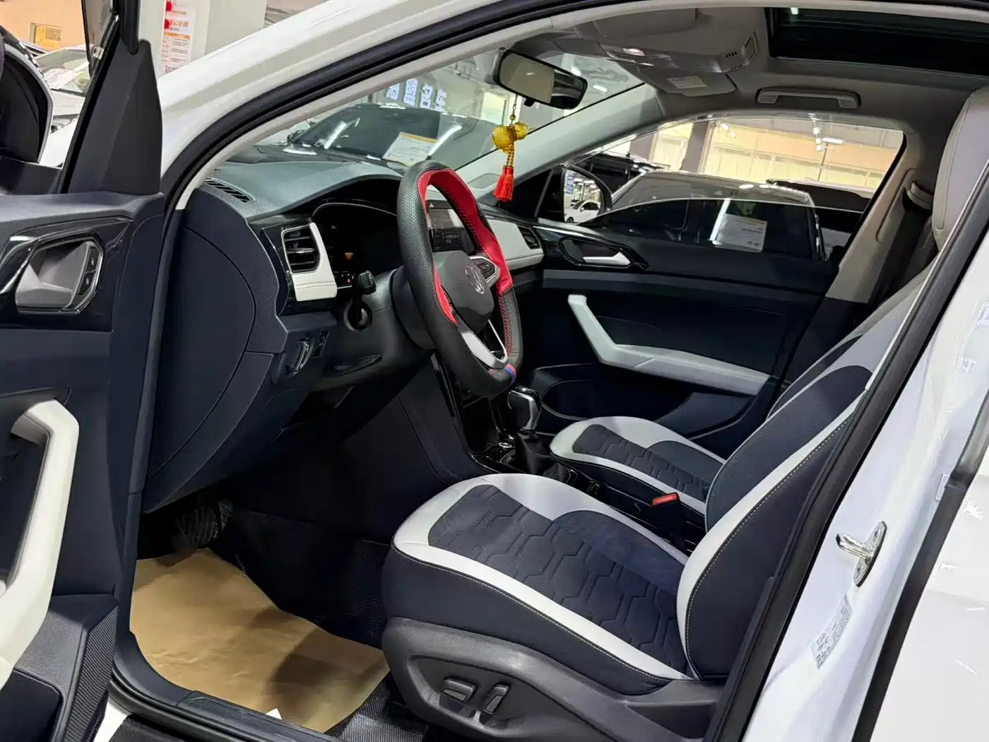 Volkswagen Tharu 2025 New Edge 1.5L Aspiration Edition фото 6