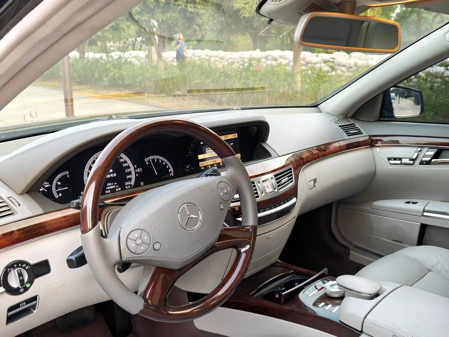 Фото 4 - Mercedes-Benz S-Class