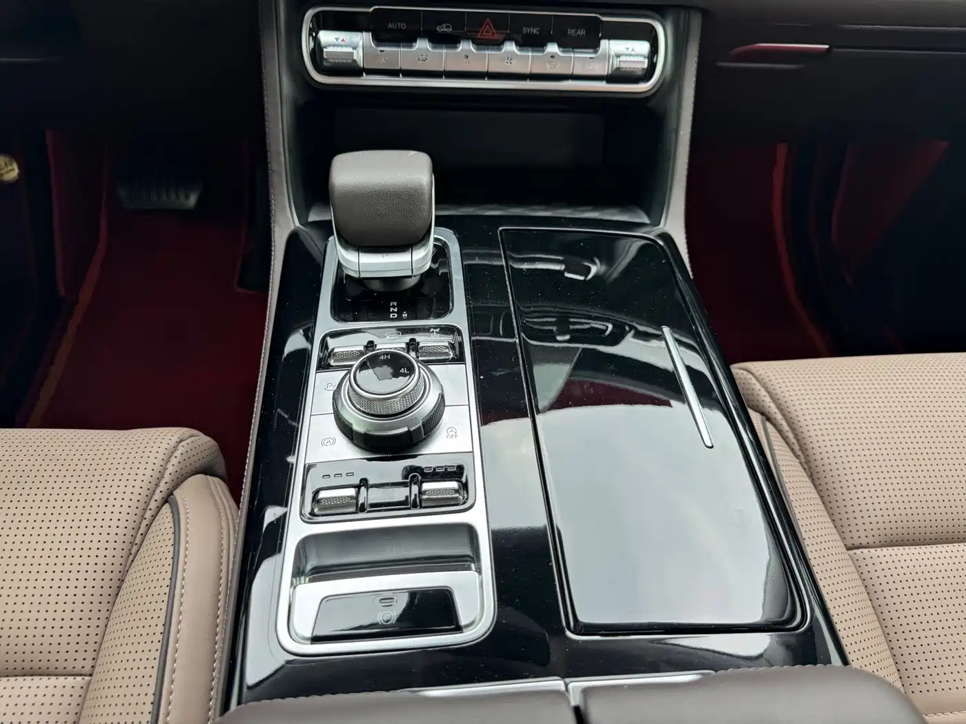 BAIC ORV Beijing Off-Road BJ60 2022 2.0T May Day Edition 5-Seater фото 7