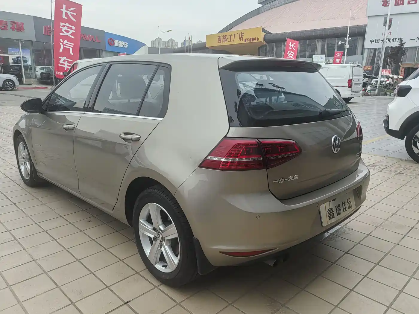 Volkswagen Golf 2015 1.4TSI Automatic Comfort фото 11