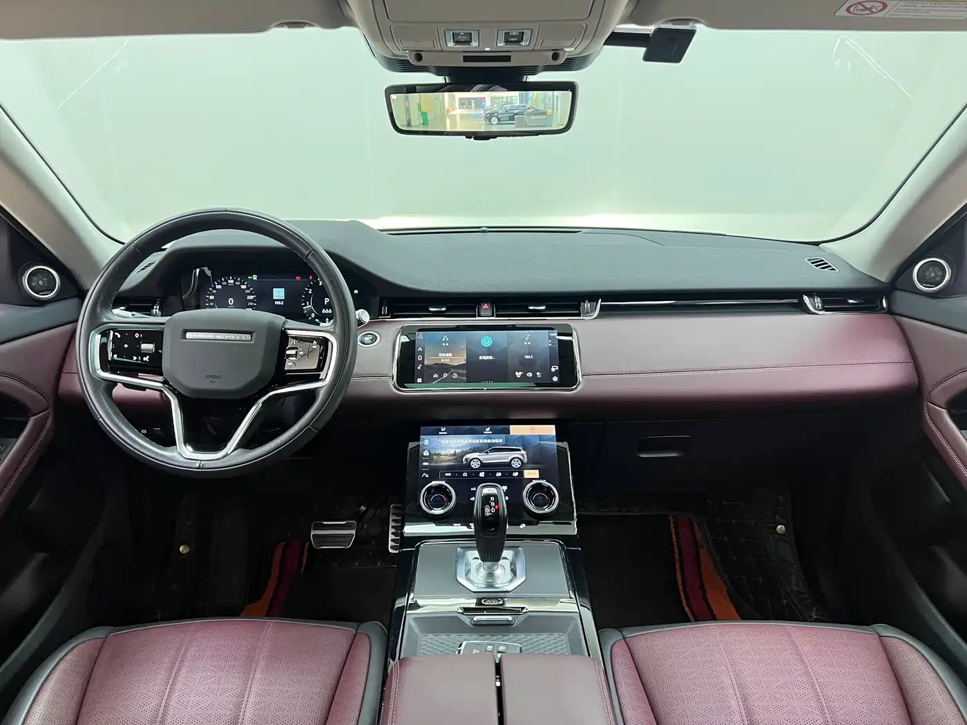 Land Rover Range Rover Evoque 2021 Range Rover Evoque L 249PS R-Dynamic First Edition Launch Edition фото 23