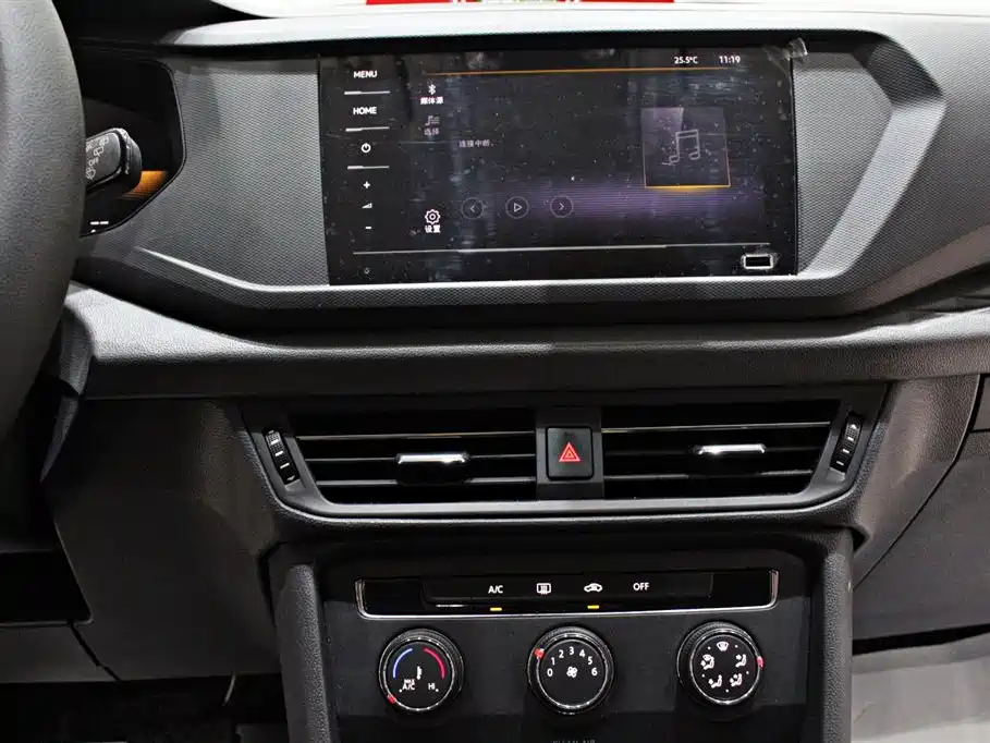 Volkswagen Tharu 2022 280TSI 2WD Trend фото 7