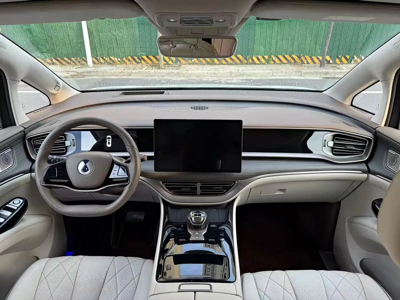 Denza D9 2022 DM-i 970 AWD Flagship фото 5