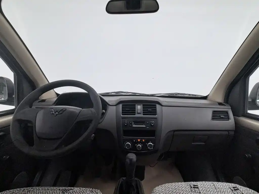 Wuling Motors Wuling Rongguang 2016 2015 1.2L S Base CNG