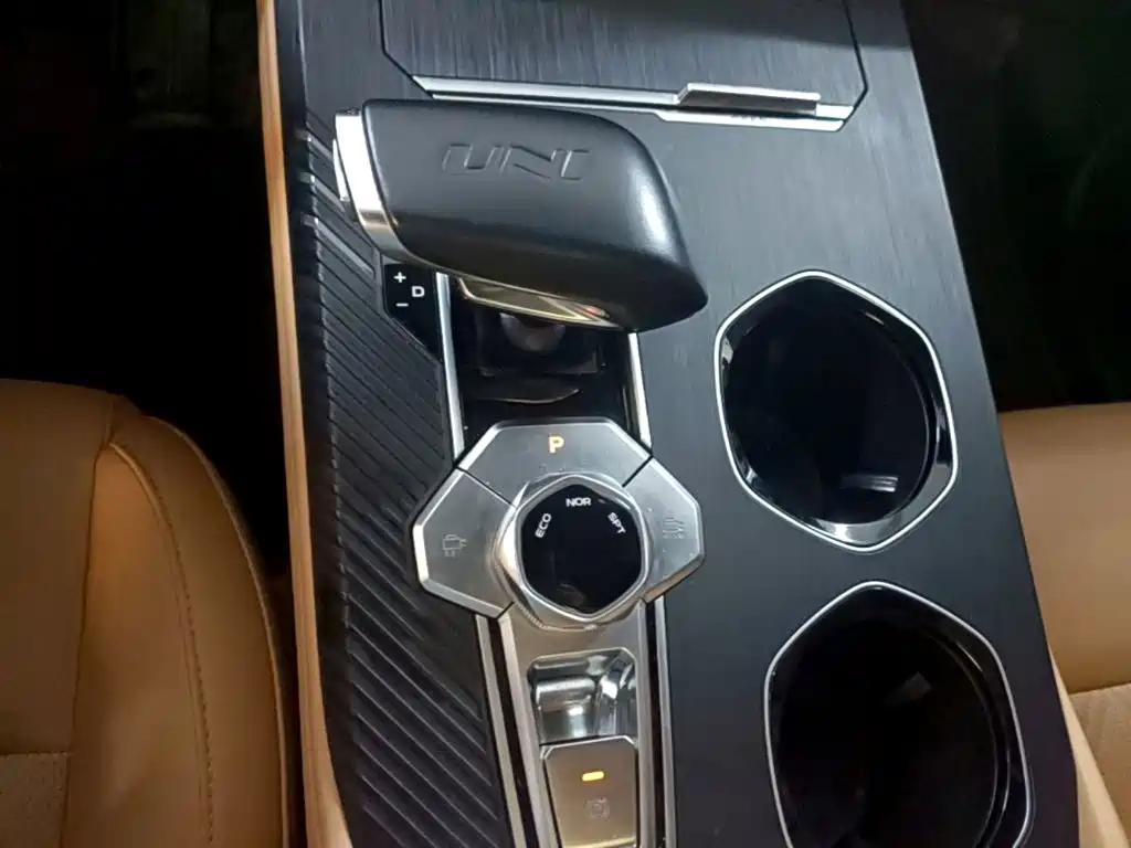 Changan UNI-K 2023 2023 2.0T 2WD Delight Edition