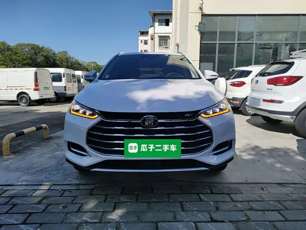 Photo 3 - BYD Tang