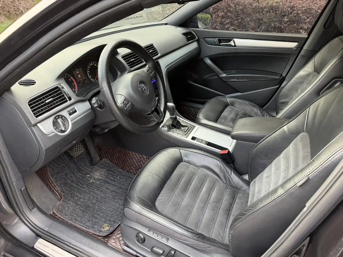 Volkswagen Passat 2011 2.0TSI DSG Ultimate фото 15