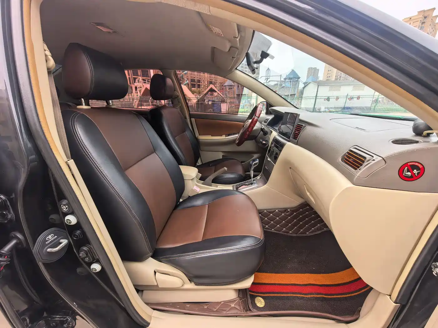 Toyota Corolla 2011 1.6L Automatic Classic Edition фото 6