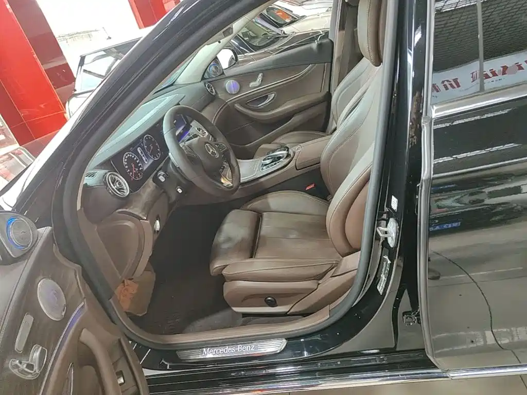 Mercedes-Benz E-Class 2018 E 200 L фото 15