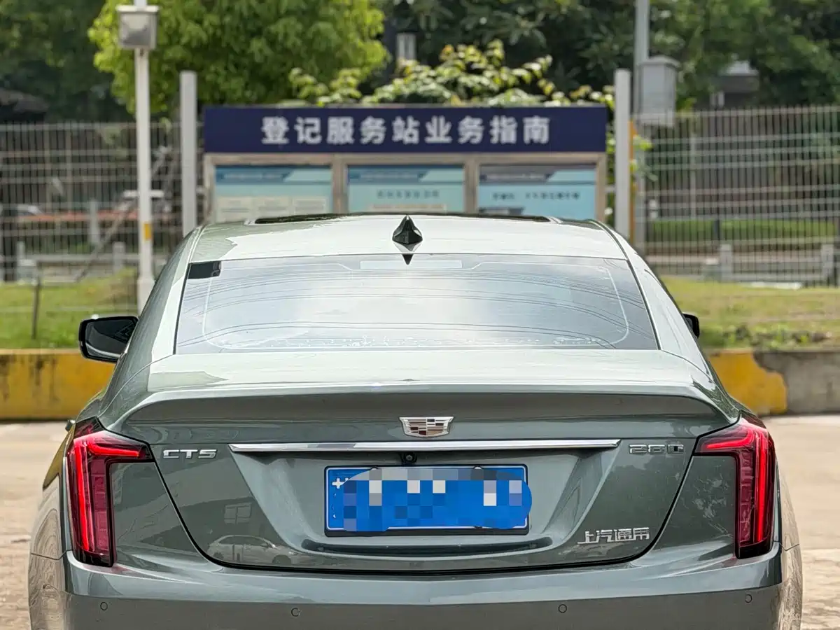 CADILLAC CT5
