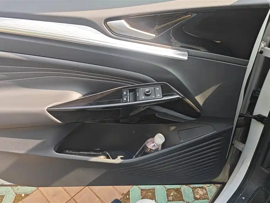 VOLKSWAGEN ID.4 CROZZ