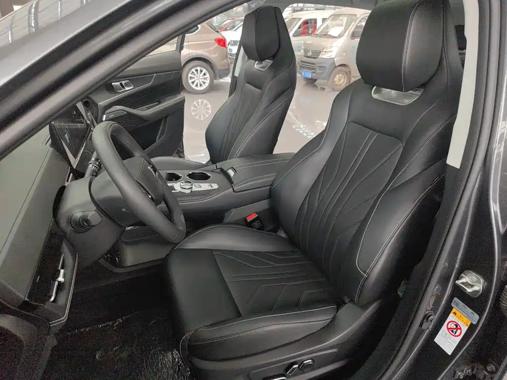Changan UNI-K iDD 2026 2024 Model Smart Electric iDD 1.5T 135km Intelligent Fun Type