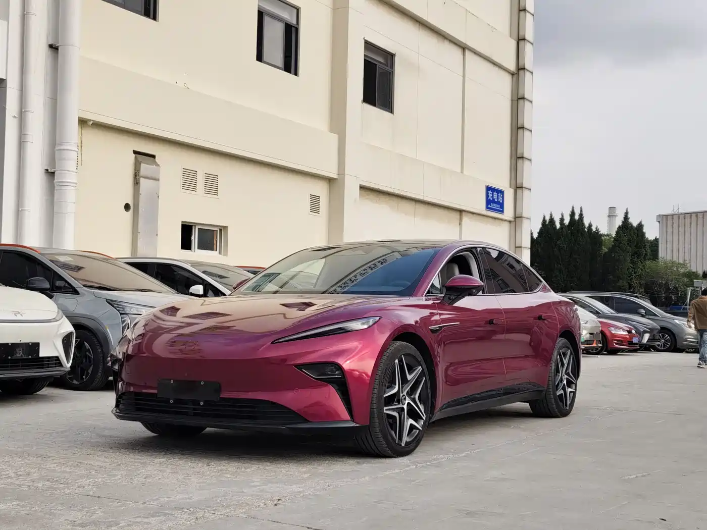 RISING AUTO FEIFAN F7