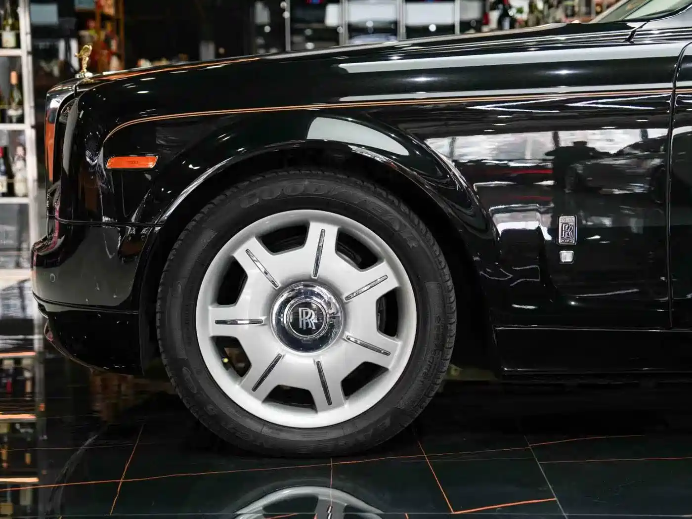 Rolls-Royce Phantom 2011 2006 6.7L Extended Wheelbase EWB