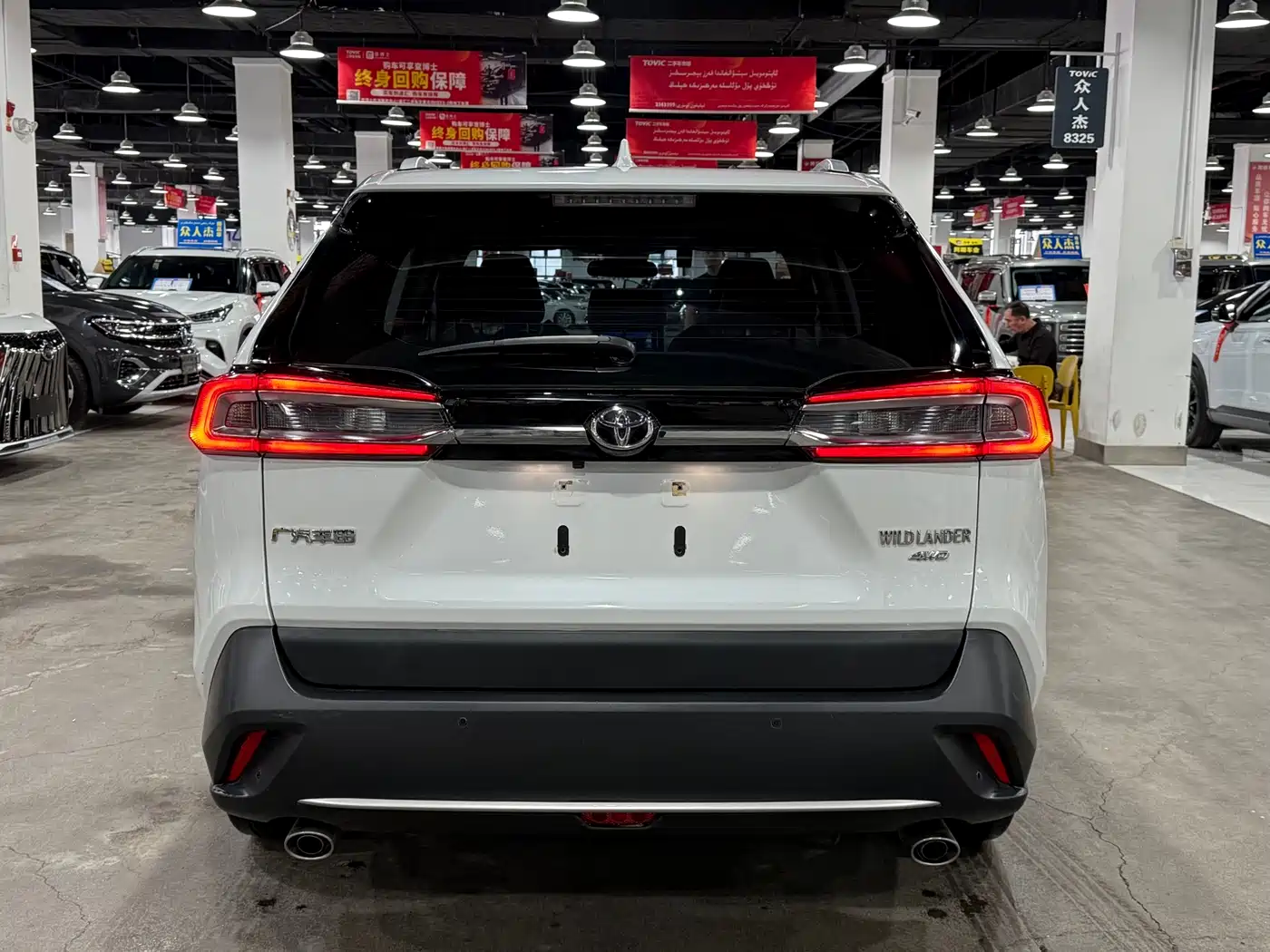 Toyota Wildlander 2021 2.0L CVT 4WD Luxury Edition фото 4
