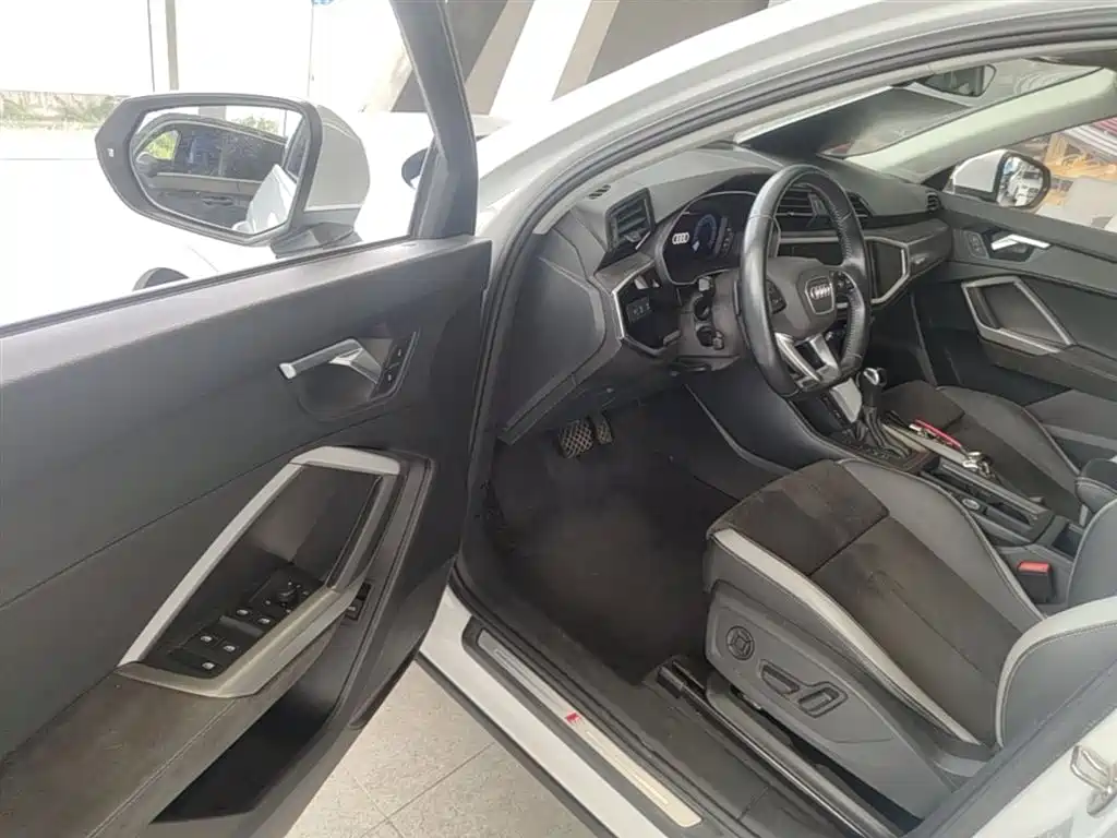 Audi Q3 2020 35 TFSI Fashion Dynamic фото 23