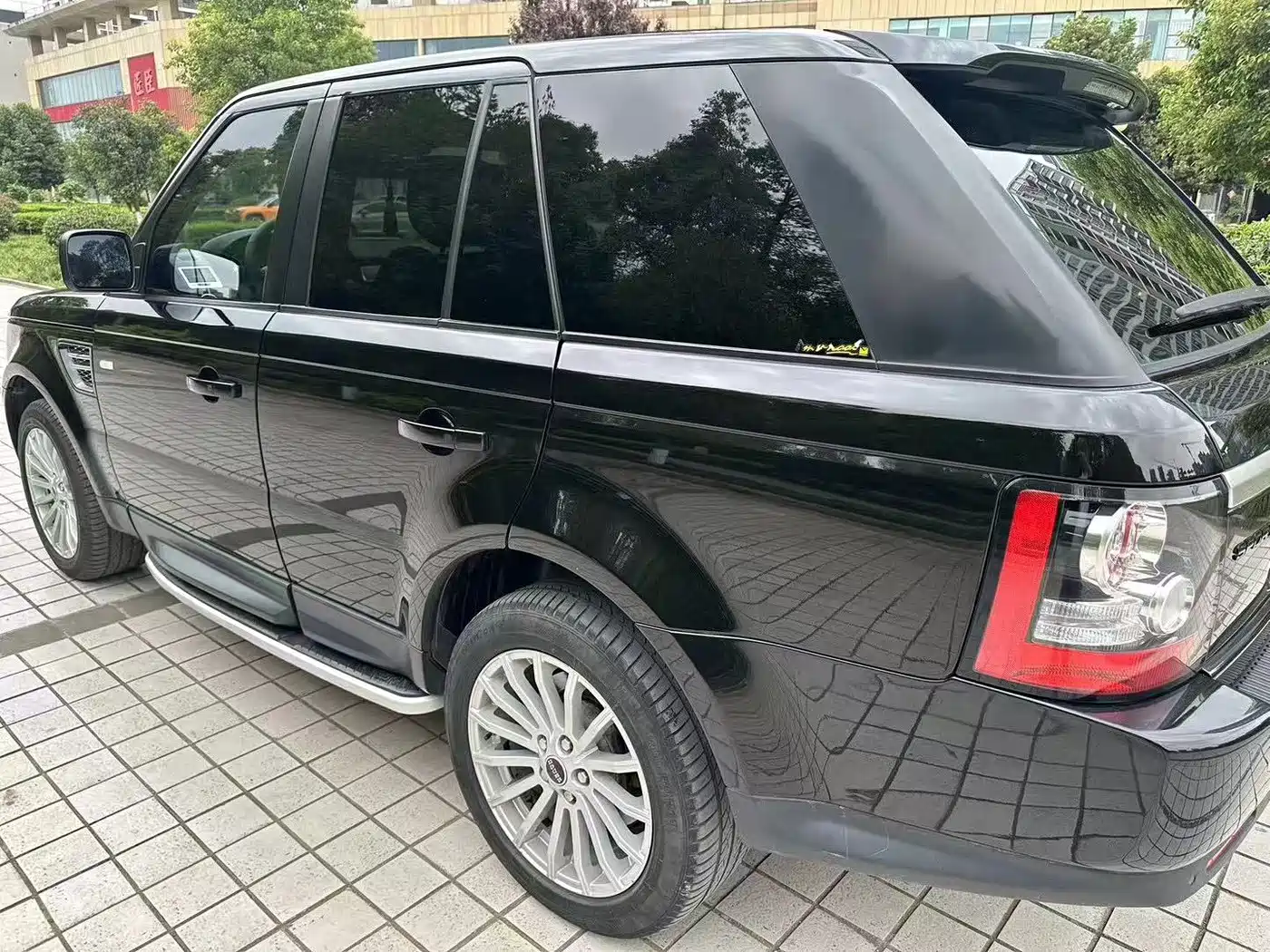Фото 9 - Land Rover Range Rover Sport