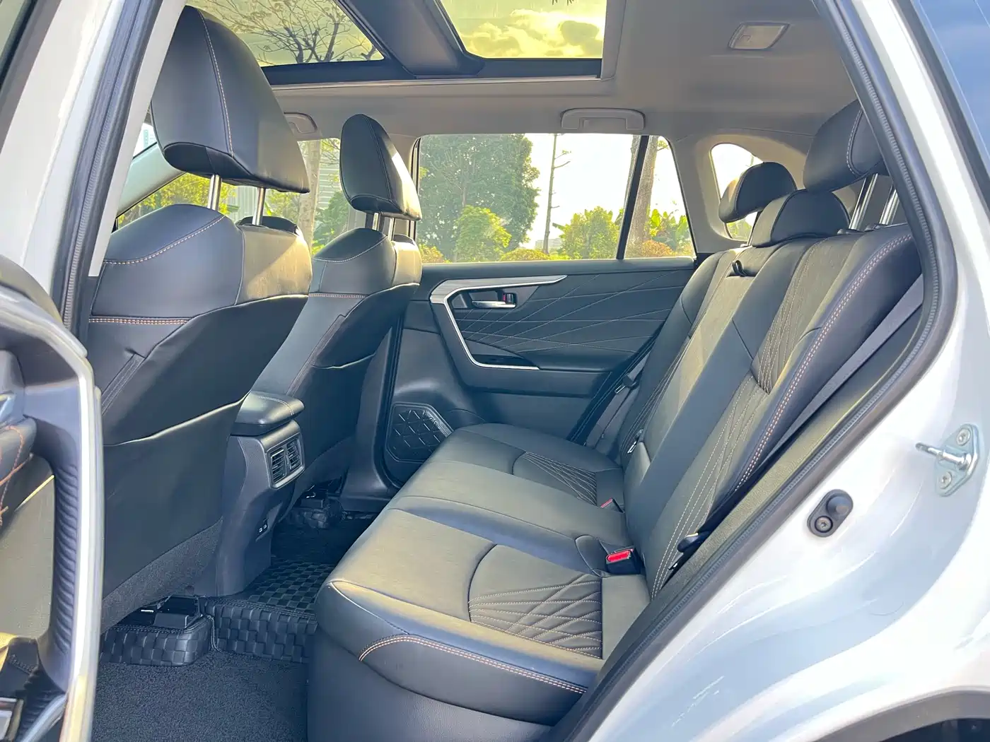 TOYOTA RAV4 RONGFANG