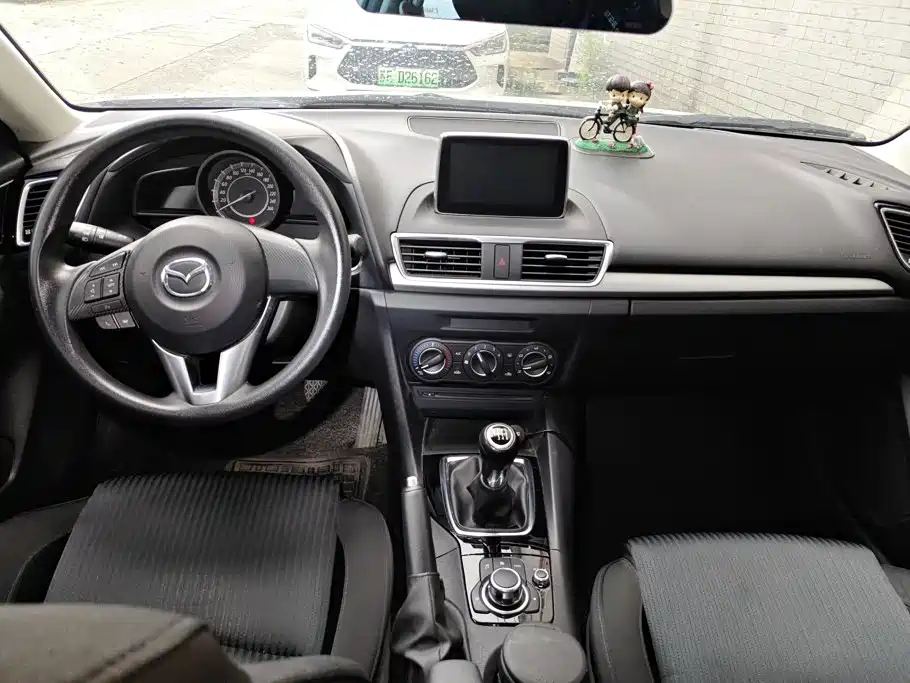 Mazda Mazda 3 2014 2014 Sedan 1.5L Manual Comfort