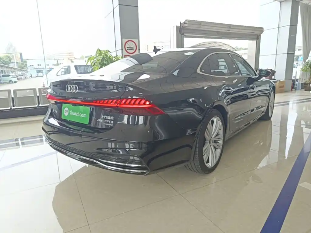 Audi A7L 2025 2024 45 TFSI quattro Premium Luxury