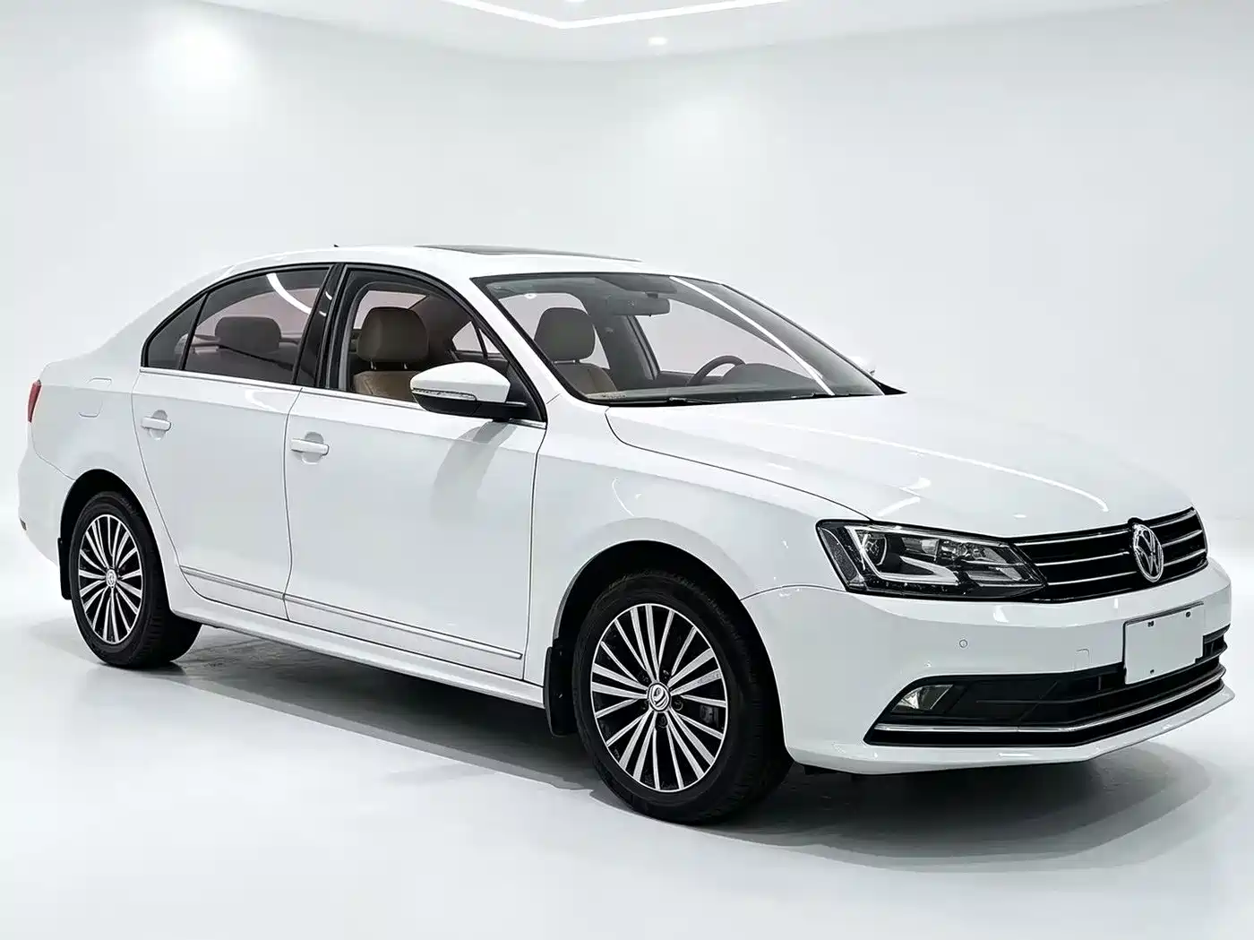 Фото 3 - Volkswagen Sagitar
