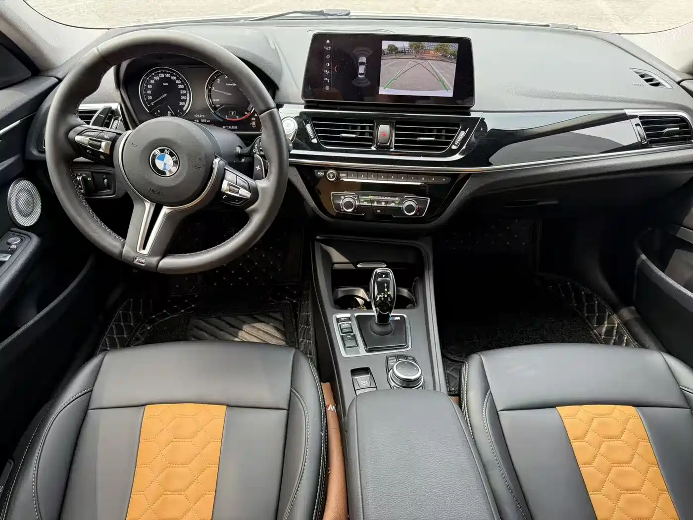 BMW 1-SERIES