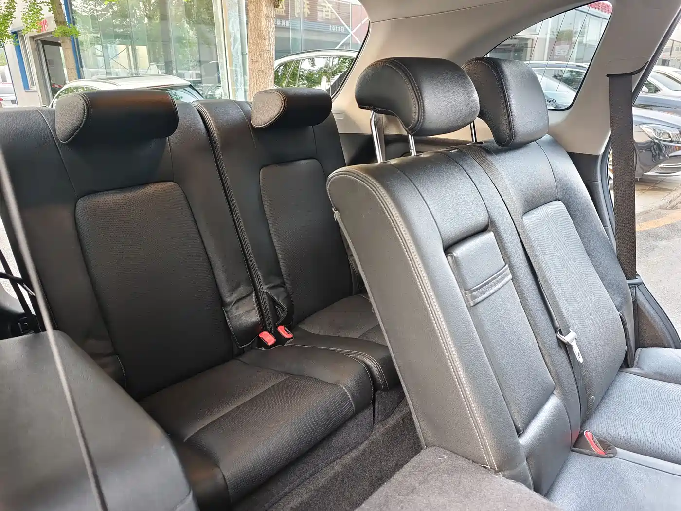 Chevrolet Captiva 2015 2.4L AWD Flagship 7-Seater фото 12