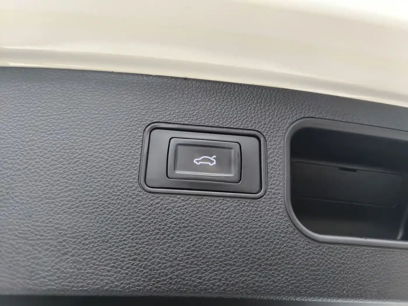 Zotye SR9 2017 2017 2.0T Auto Ultimate Dream Edition