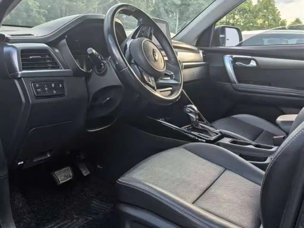 Kia Sportage 2019 2.0L Automatic Smart Luxury Edition фото 14