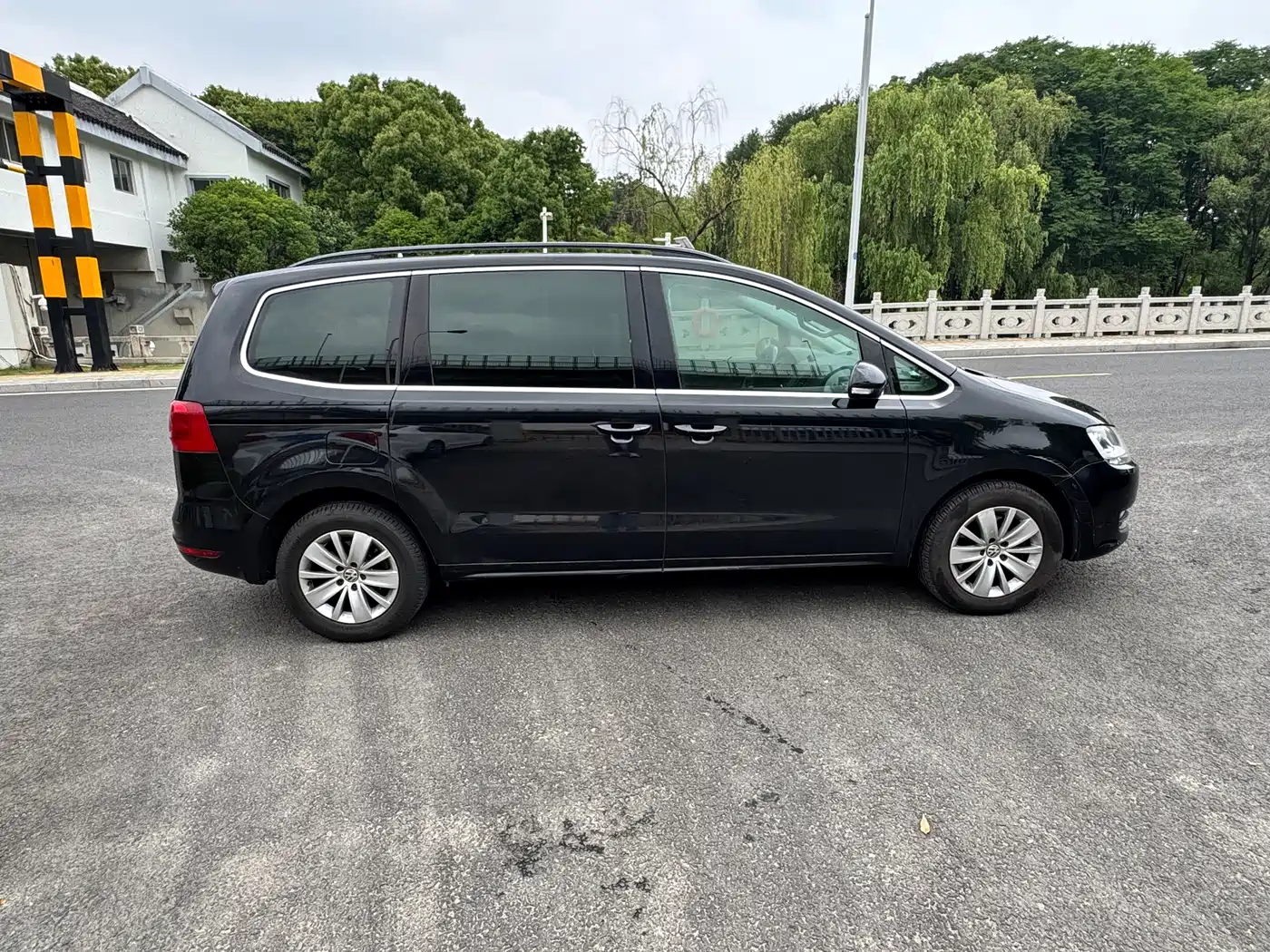 Volkswagen Sharan 2013 1.8TSI Standard фото 17