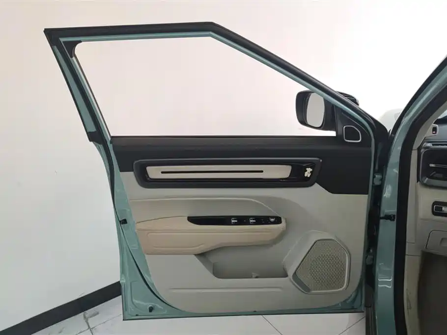 GEELY AUTOMOBILE GEELY ICON