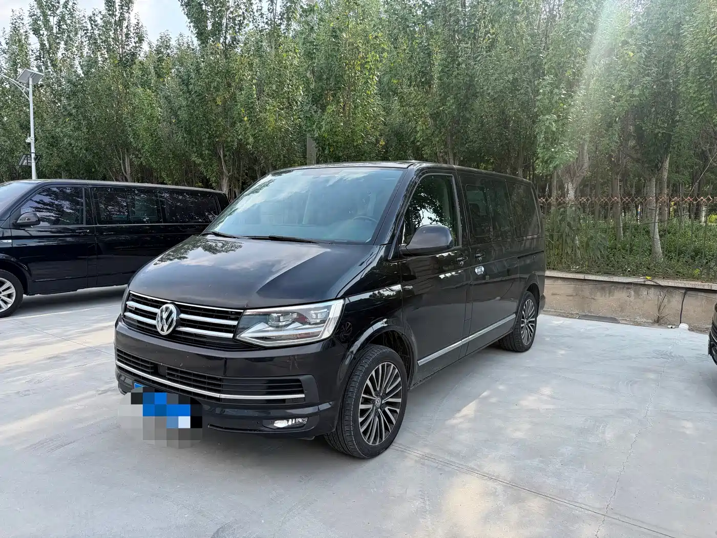 Volkswagen Multivan 2019 2019 2.0TSI 4WD Premium 7-seater