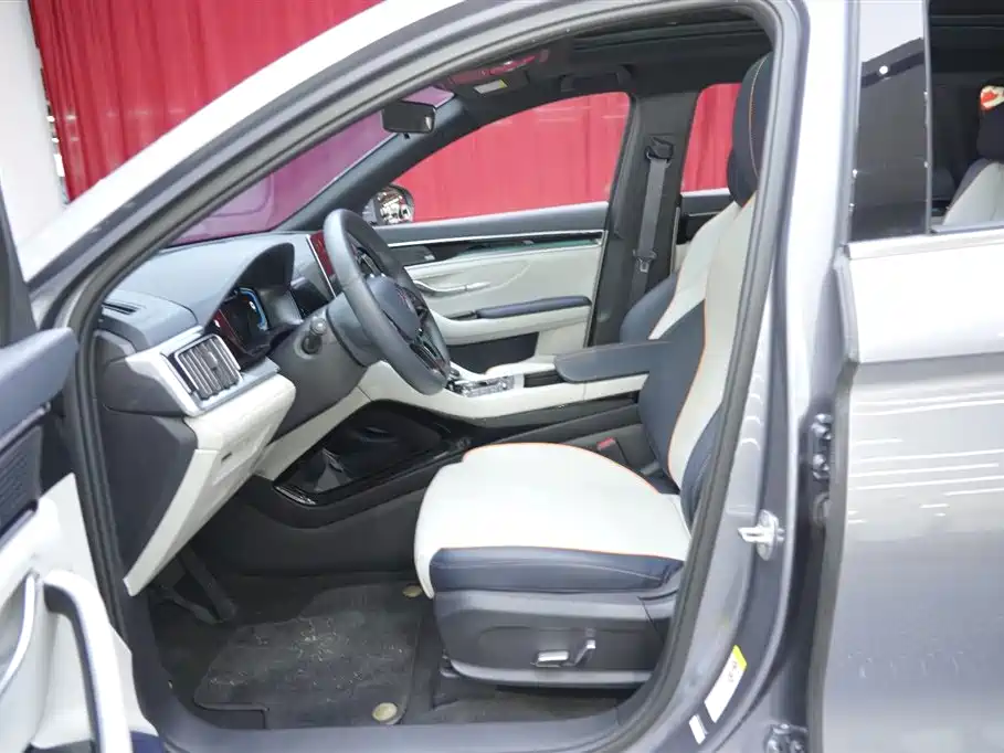 BYD Song PLUS PHEV 2021 DM-i 110KM Flagship фото 11