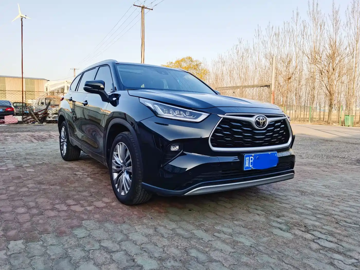 Toyota Highlander 2022 380T 4WD Premium 7-Seater фото 2