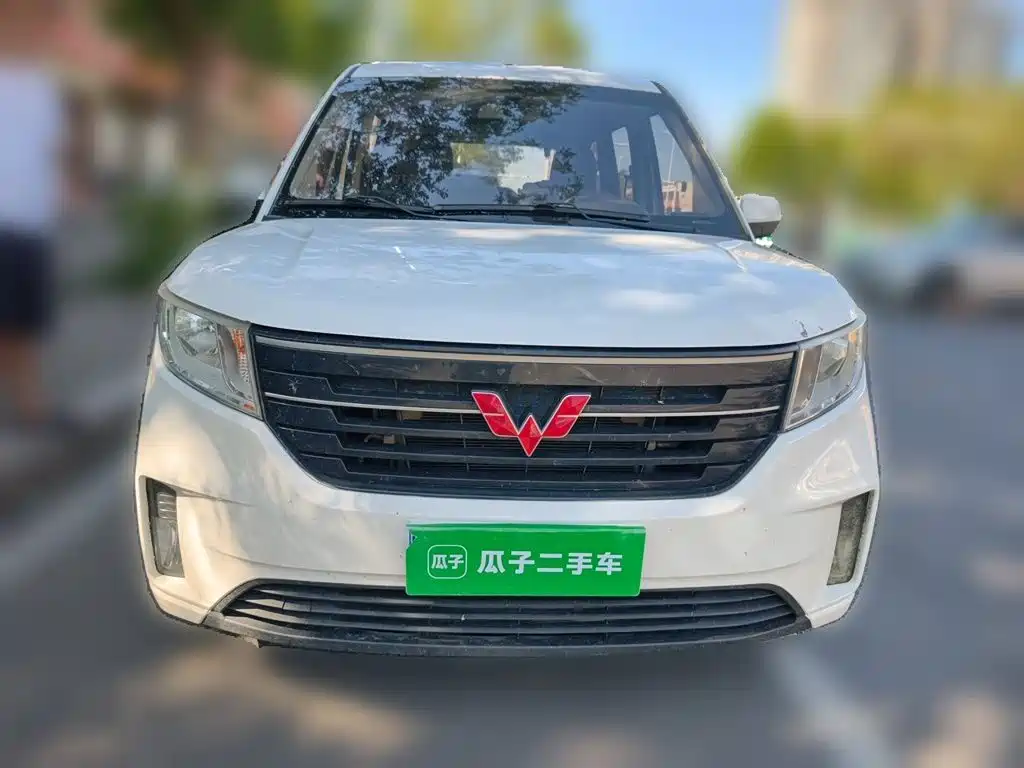 Wuling Motors Wuling Hongguang PLUS 2021 2020 1.5L Manual Comfort 7-seater