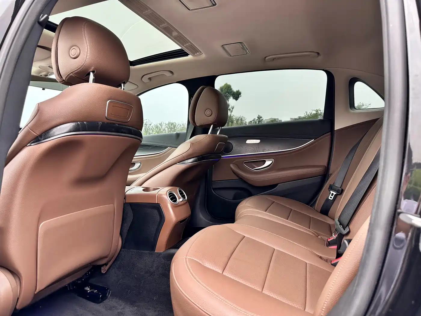 Mercedes-Benz E-Class 2019 E 200 L Sport фото 11
