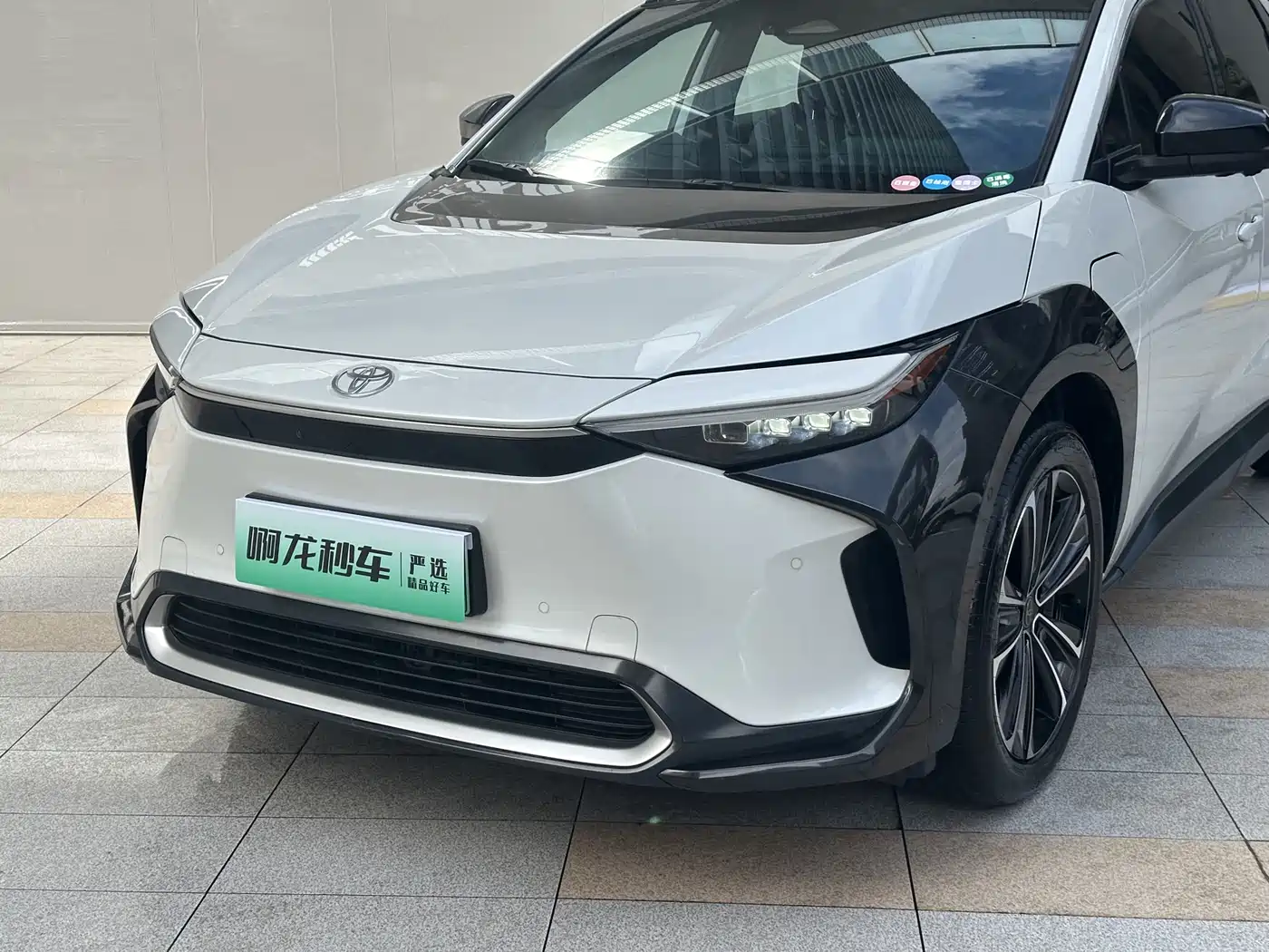 Toyota FAW Toyota bZ4X 2022 AWD High Performance Premium Edition фото 2