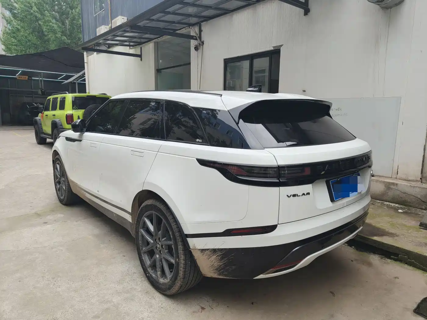 Land Rover Range Rover Velar 2024 Dynamic HSE фото 3