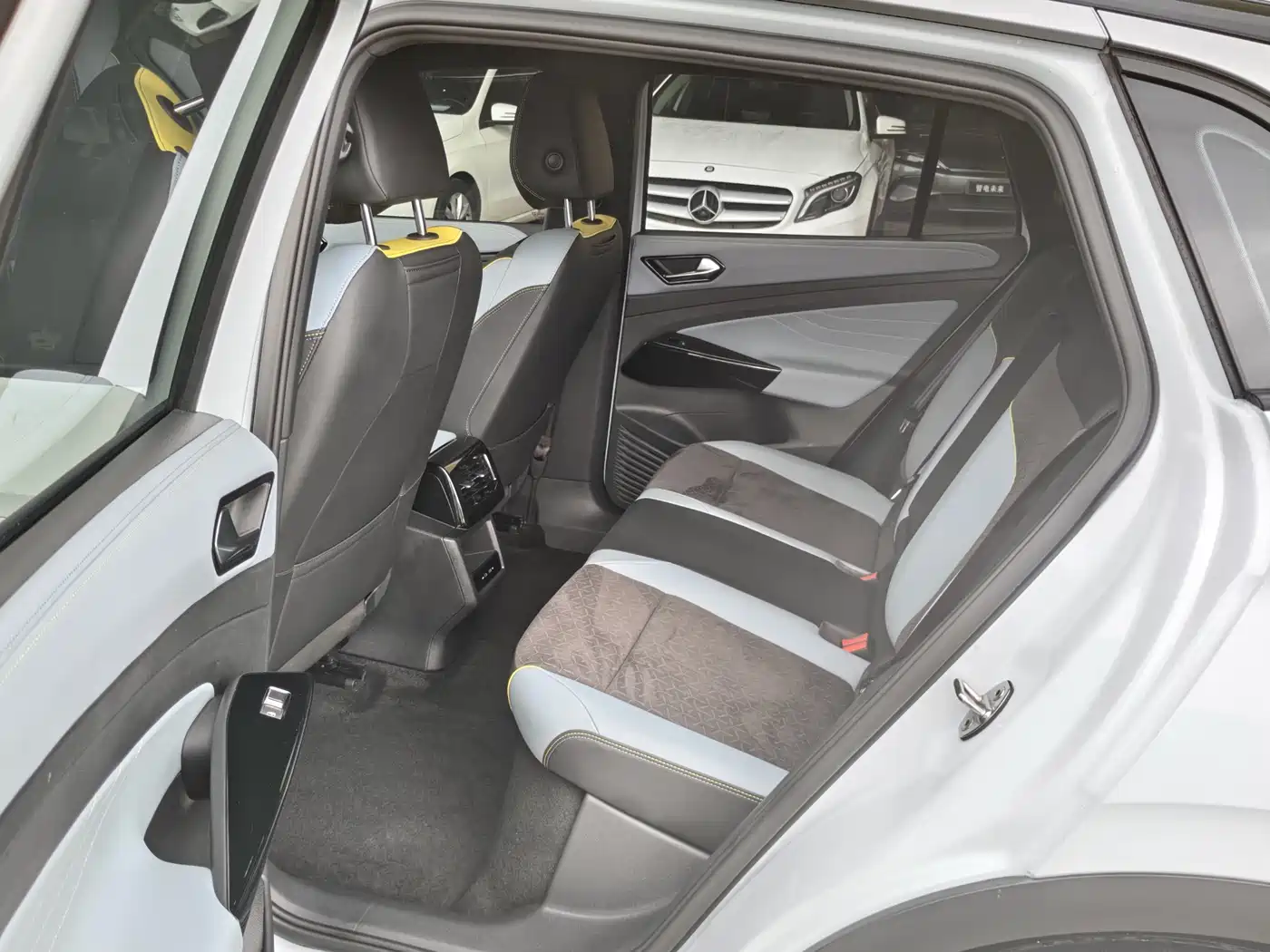 Volkswagen ID.4 X 2022 Smart Long Range Edition фото 7