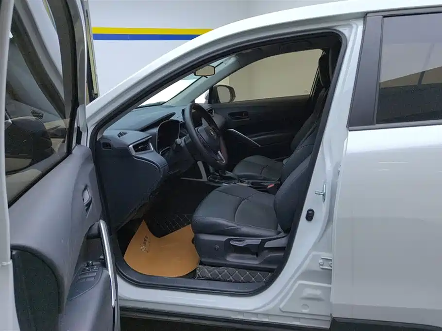 Toyota Frontlander 2024 2.0L CVT Elite Plus Edition фото 9