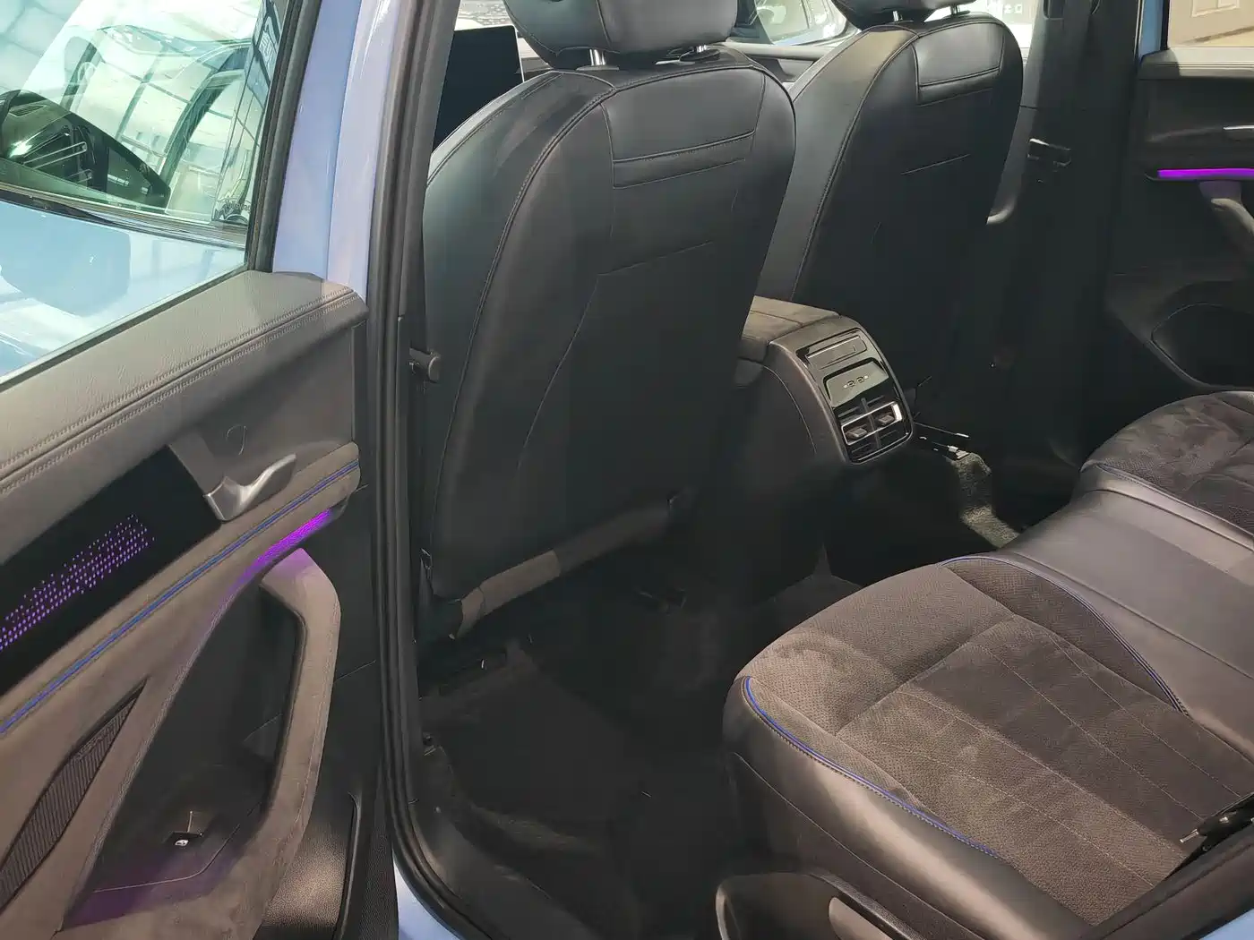 Volkswagen Tiguan L 2024 PRO 330TSI 2WD R-Line Smart Edition фото 10