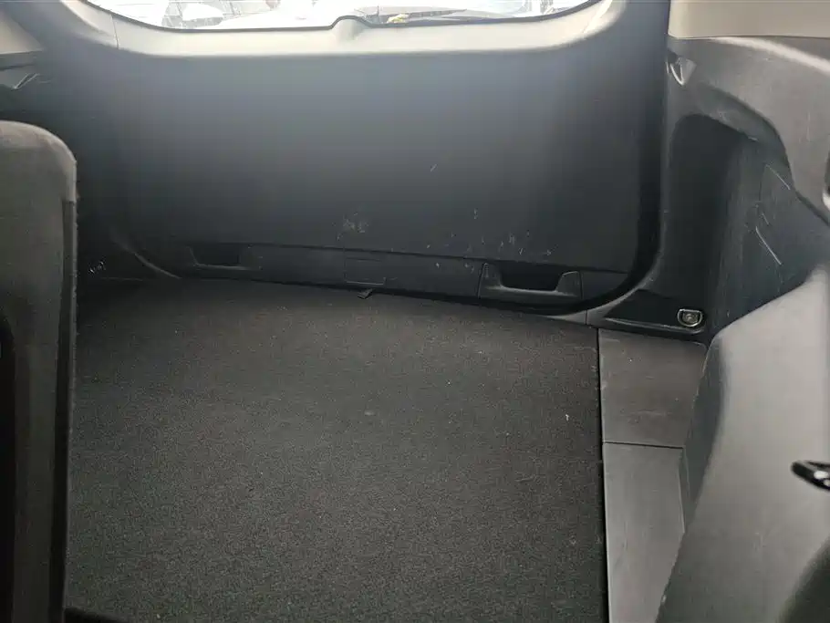 Toyota Wildlander 2022 Hybrid 2.5L E-CVT FWD Leading Edition фото 4