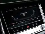 Photo 9 - Audi Q8