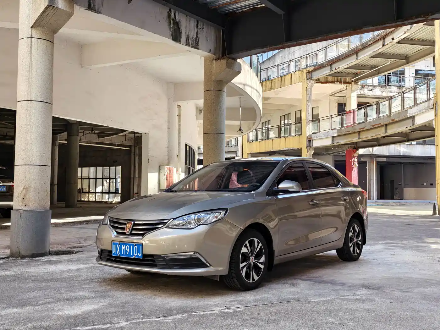 Roewe 360 2017 2017 1.5L Manual Luxury Edition