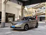 Фото 1 - Roewe 360
