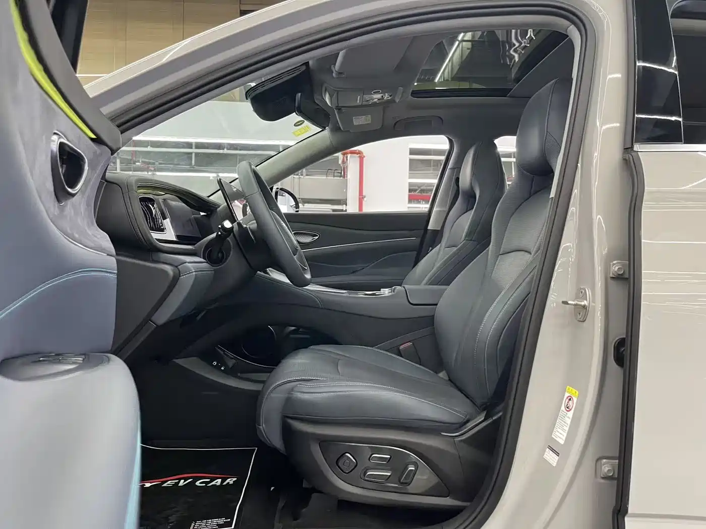 BYD Hai Shi 07 DM-i 2025 150 Pilot+ Edition фото 8